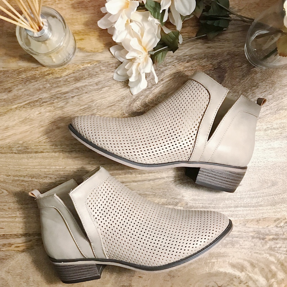 Light Taupe Booties